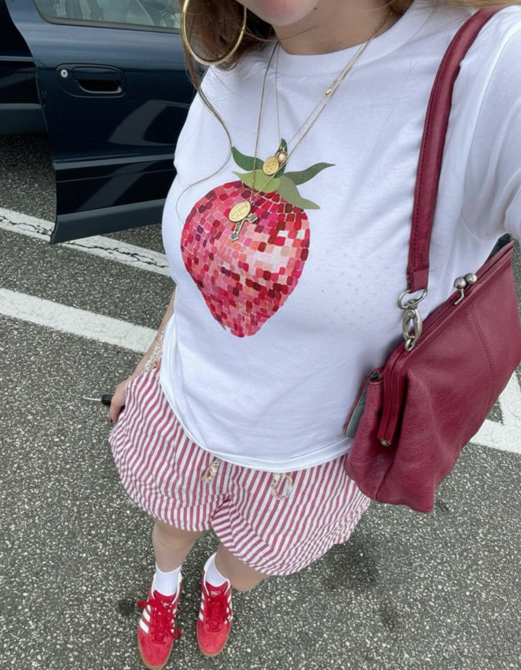 DISCOBERRY OVERSIZED T-SHIRT
