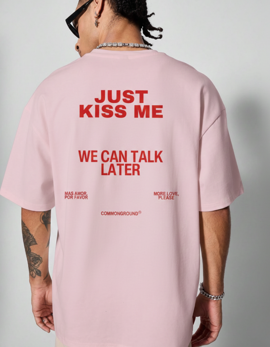 KISS ME OVERSIZED T-SHIRT