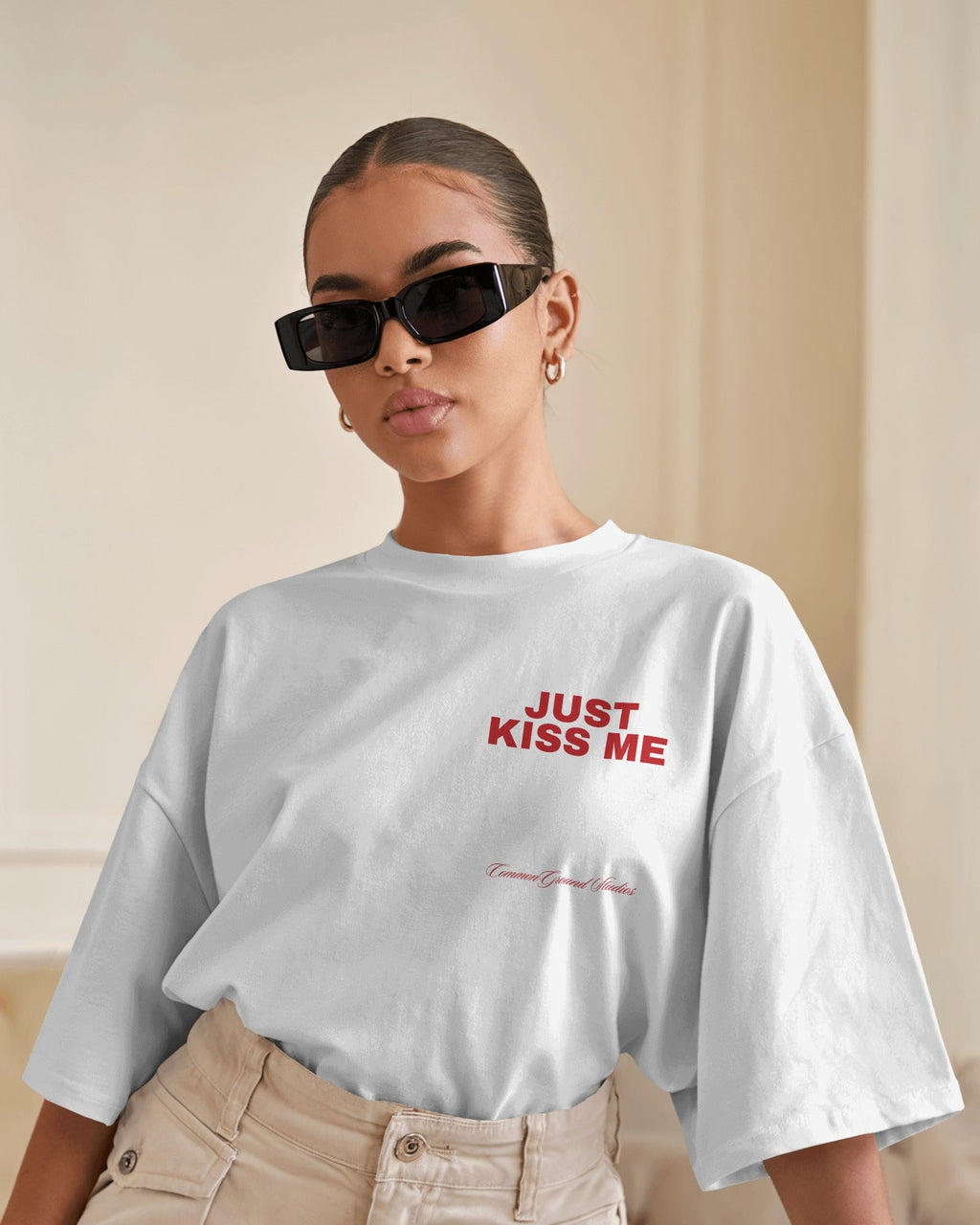 KISS ME OVERSIZED T-SHIRT