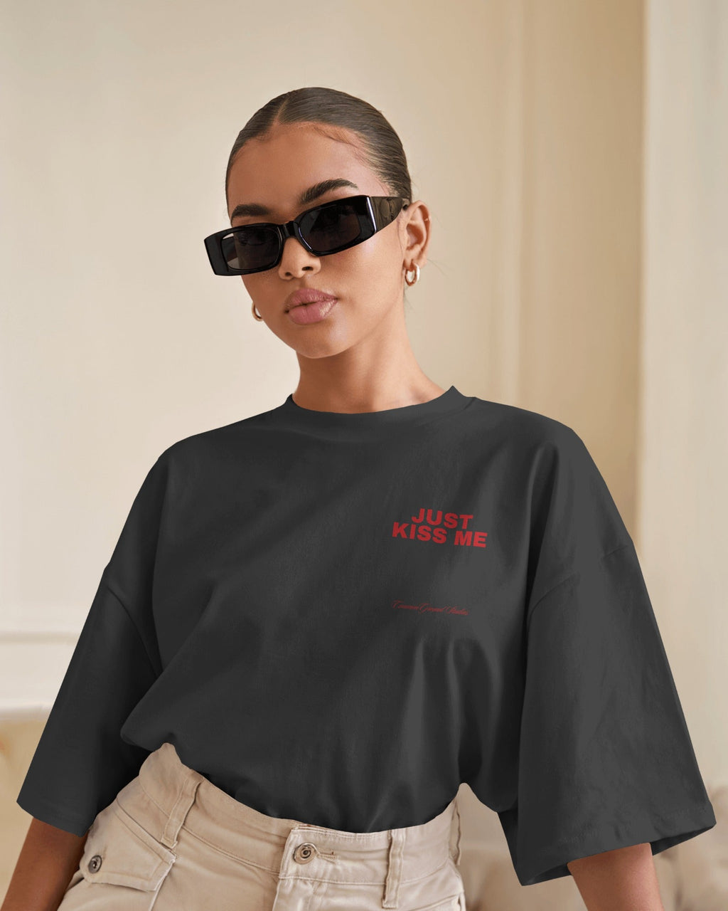 KISS ME OVERSIZED T-SHIRT