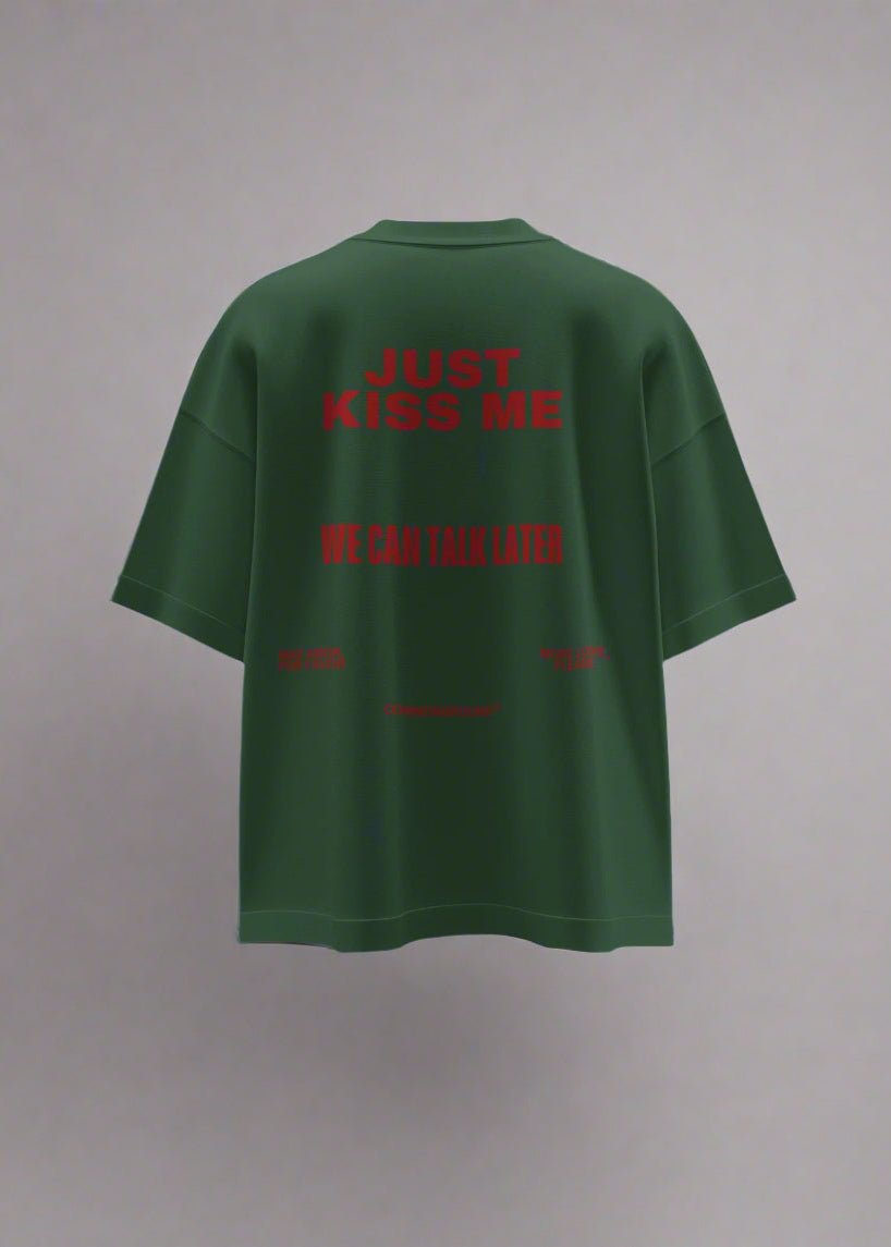 KISS ME OVERSIZED T-SHIRT